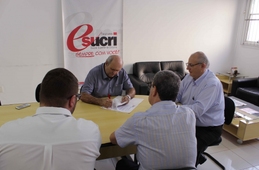 Cermoful e Esucri firmam parceria; associados da cooperativa terão desconto na faculdade