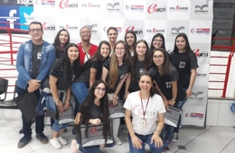 Alunos da escola Luiz Tramontim conhecem o curso de Enfermagem