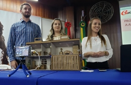 De olho no mercado de trabalho: acadêmicos do curso de Sistemas de Informação da Esucri apresentam TCCs