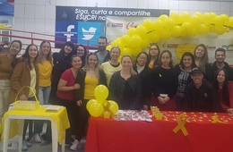 Curso de Enfermagem da Esucri realiza ação em alusão ao Setembro Amarelo