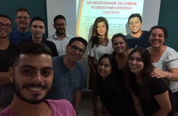 Em palestra, advogado fala sobre Direito Coletivo do Trabalho com estudantes da graduação em Direito