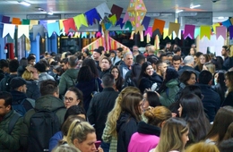 Alunos retornam às aulas presenciais na Esucri com recepção em clima de festa julina