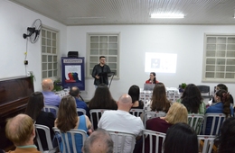 Esucri promove lançamento de obra literária escrita por alunos do curso de Direito