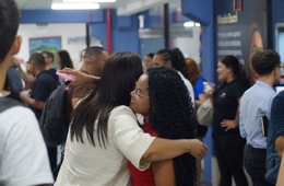 Volta às aulas na Esucri reúne estudantes em momento de integração