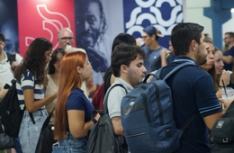Volta às aulas na Esucri reúne estudantes em momento de integração