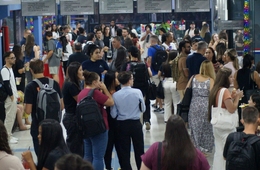 Volta às aulas na Esucri reúne estudantes em momento de integração