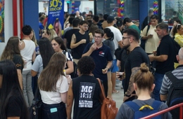 Volta às aulas na Esucri reúne estudantes em momento de integração