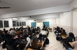 Empresária e influenciadora digital compartilha experiências sobre empreendedorismo e marketing digital na Esucri