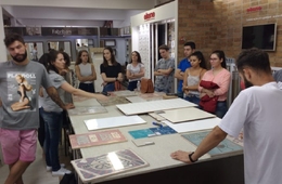 Acadêmicos de Arquitetura e Urbanismo têm aula técnica sobre cerâmica