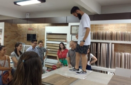 Acadêmicos de Arquitetura e Urbanismo têm aula técnica sobre cerâmica